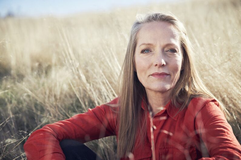 jane-flarup-portraet-bredt